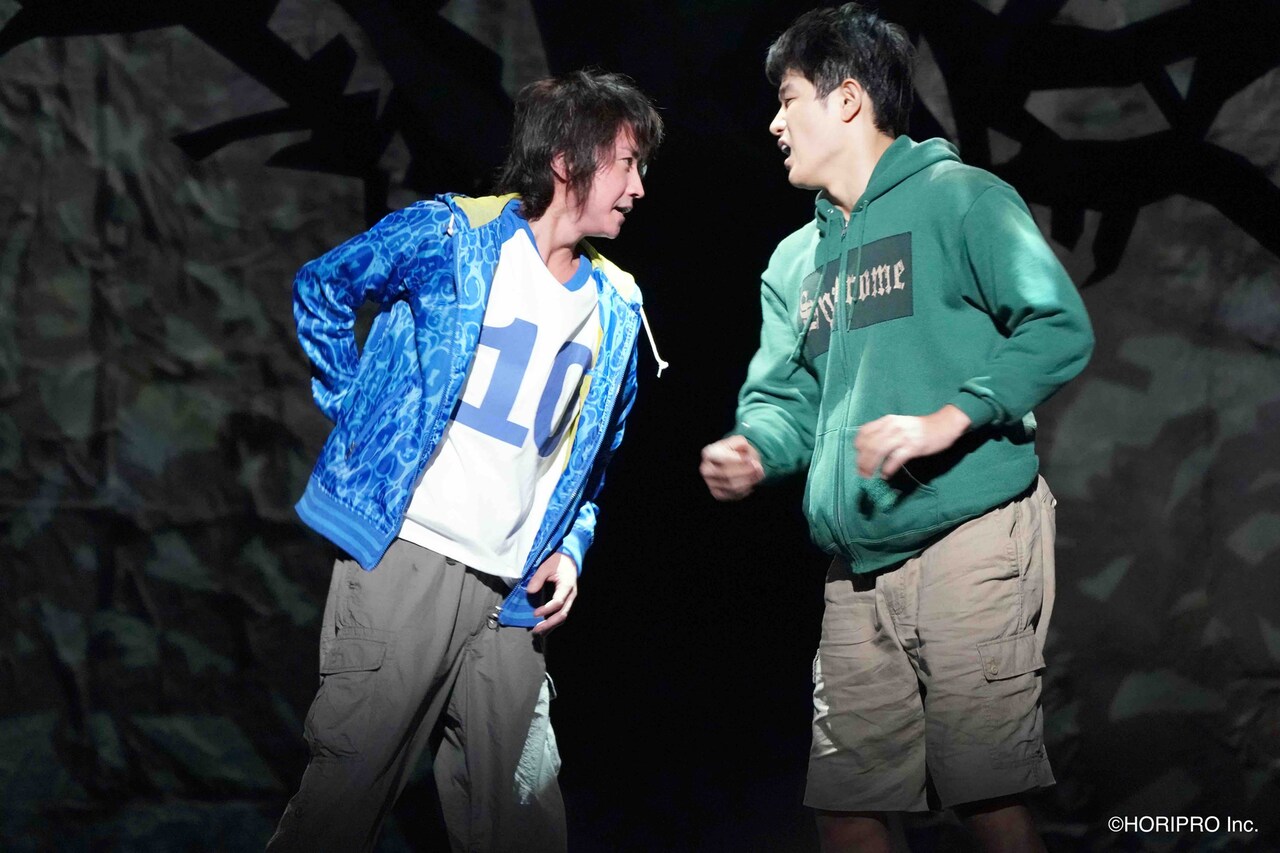 「渦が森団地の眠れない子たち」DVD化、藤原竜也×鈴木亮平×蓬莱竜太のインタビュー収録