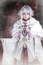 瑛扮するマーリン。