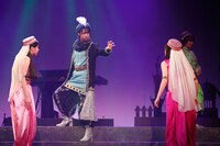 演劇女子部「アラビヨーンズナイト」より。
