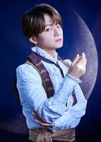 新井裕士扮するティボル。