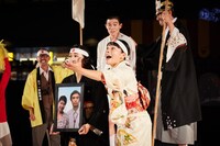 東京芸術祭2020 野外劇「NIPPON・CHA! CHA! CHA!」より。（撮影：住田磨音）