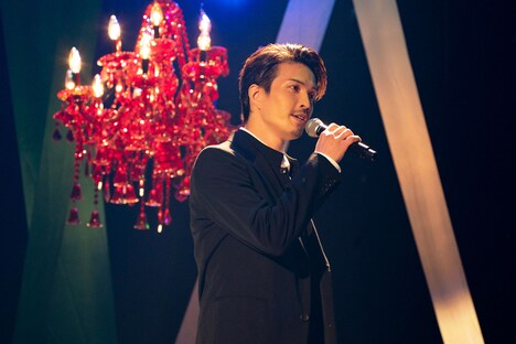 「オリジナルミュージカルコメディ 福田雄一×井上芳雄『グリーン&ブラックス』」#43より、廣瀬友祐。