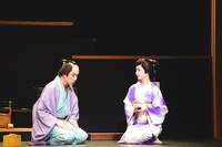 「恋、燃ゆる。～秋元松代作『おさんの恋』より～」初日舞台公開より。
