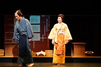 「恋、燃ゆる。～秋元松代作『おさんの恋』より～」初日舞台公開より。