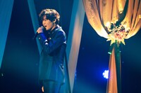 「オリジナルミュージカルコメディ 福田雄一×井上芳雄『グリーン&ブラックス』」#43より、上口耕平。