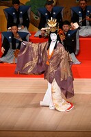 「羽衣」より。(c)松竹