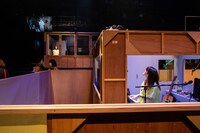 モモンガ・コンプレックス「わたしたちは、そろっている。」より。（撮影：三浦麻旅子）