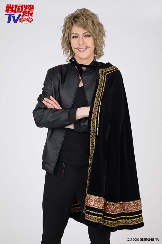 加藤将扮する織田信長。