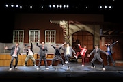 ふぉ~ゆ~主演ニッポン放送プロデュース公演「放課後の厨房男子 まかない飯とShall we dance? 篇」のキャスト・スタッフ。