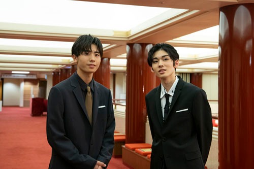 左から市川團子、市川染五郎。