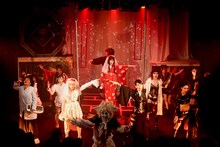 虚飾集団廻天百眼の過去公演より。