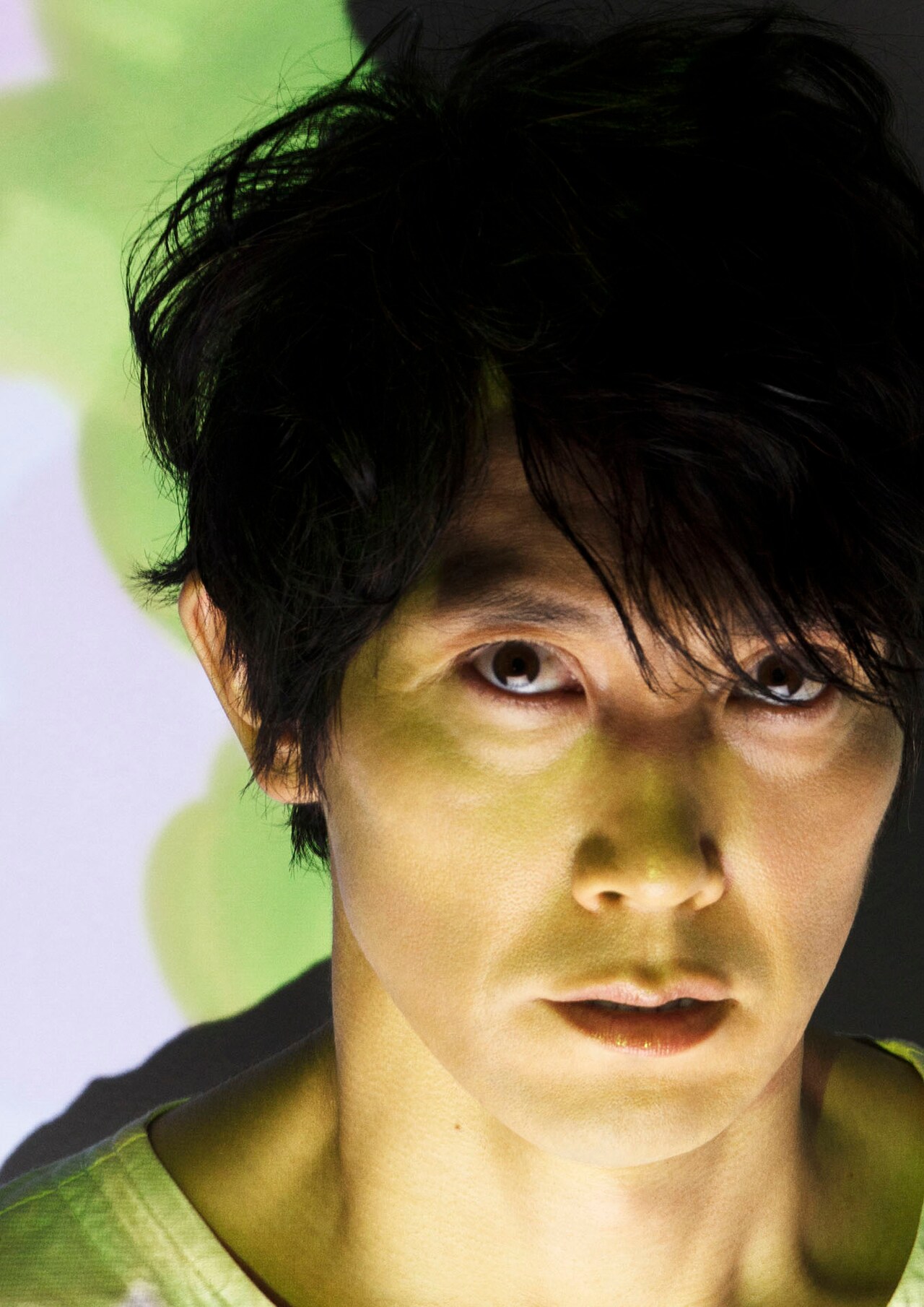 佐々木蔵之介が20人の登場人物演じたNTS版「マクベス」WOWOWで放送