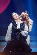 舞台「劇団シャイニング from うたの☆プリンスさまっ♪『BLOODY SHADOWS』」より。