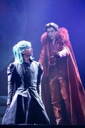 舞台「劇団シャイニング from うたの☆プリンスさまっ♪『BLOODY SHADOWS』」より。