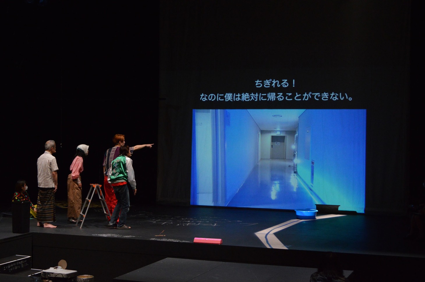 第18回AAF戯曲賞受賞記念公演「朽ちた蔓延る」より。