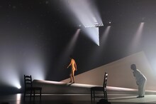 劇団鹿殺し ザ・ショルダーパッズ「銀河鉄道の夜」より。（撮影：和田咲子）