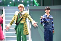 左から岩崎大昇、織山尚大。