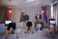 「5×5 Legged Stool」神奈川公演（2015年）より。(c)加藤和也