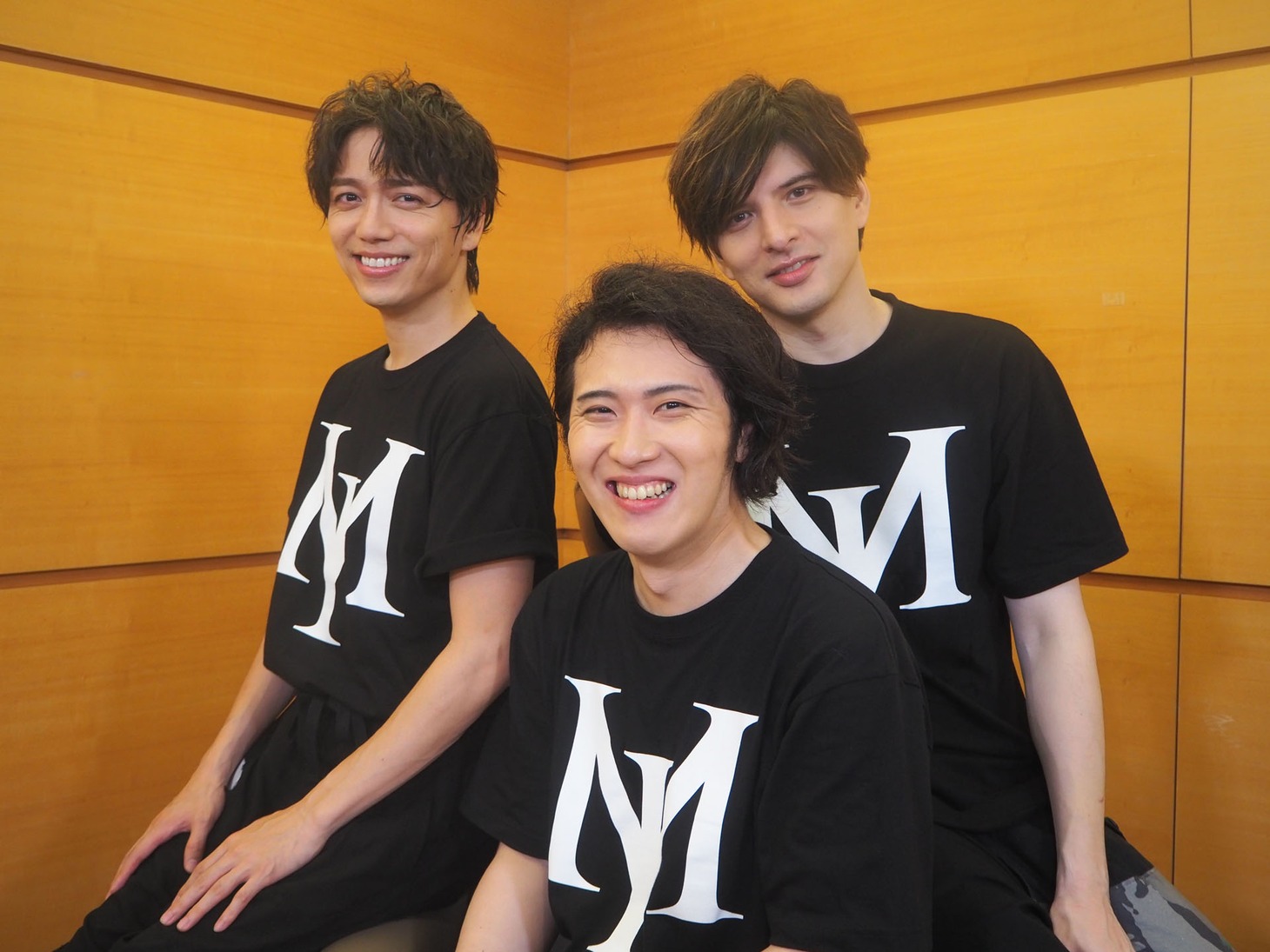 IMYの3人。左から山崎育三郎、尾上松也、城田優。