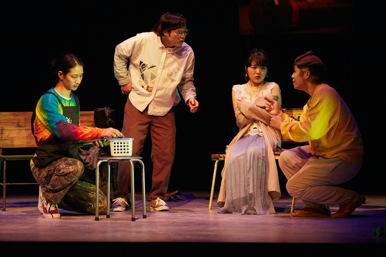 ハイバイ「投げられやすい石」ゲネプロより。（撮影：坂本彩美）