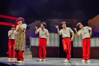 「舞台『ハイスクール！奇面組3』～危機一髪！修学旅行編～」ゲネプロより。（Photo by Nobuyuki Kagamida）