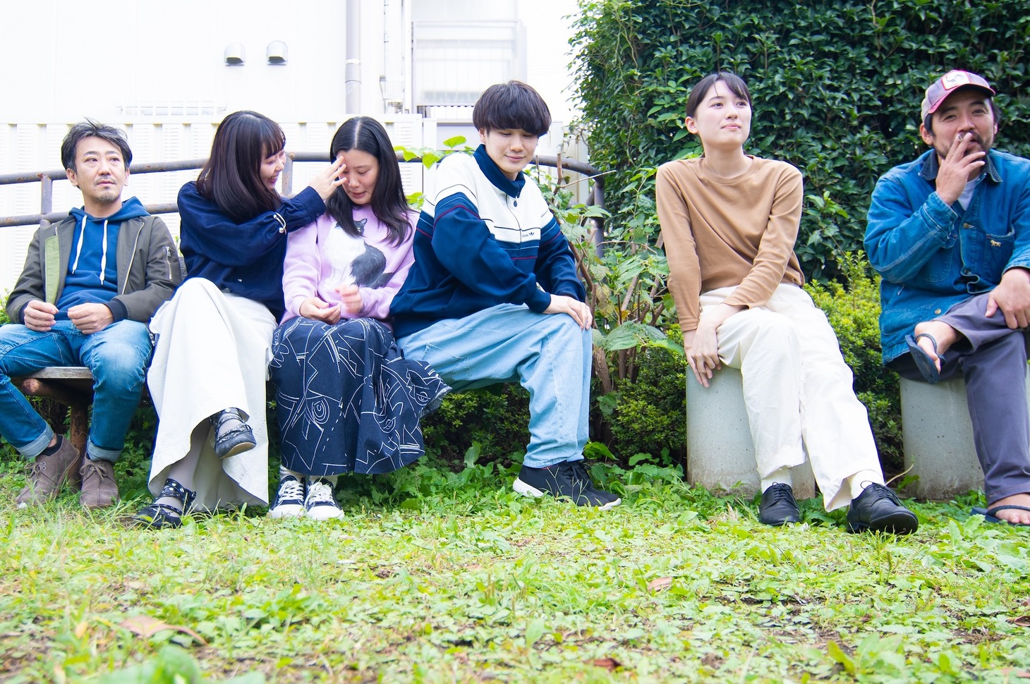 ほろびて「コンとロール」の出演者。