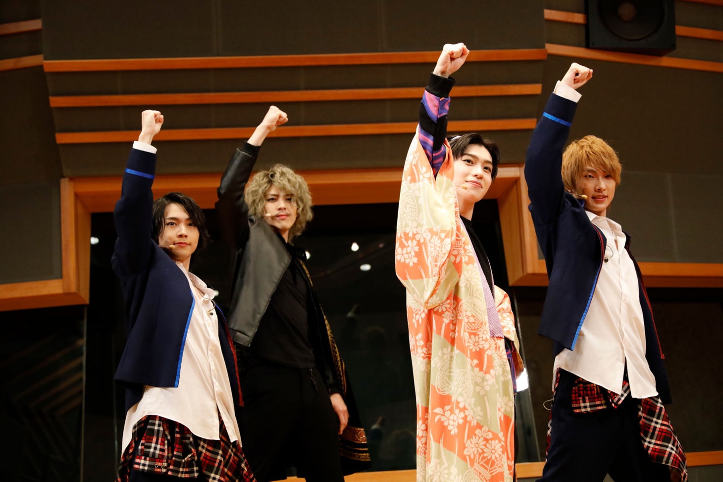 「戦国炒飯TV 生配信LIVE うつけ坂49 初陣」より。