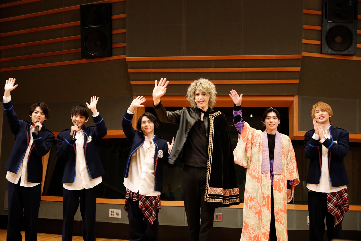 「戦国炒飯TV 生配信LIVE うつけ坂49 初陣」より。