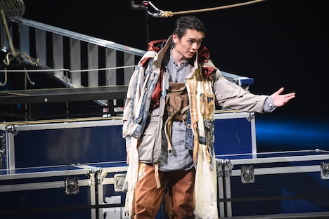 KAAT神奈川芸術劇場プロデュース「オレステスとピュラデス」フォトコールより。