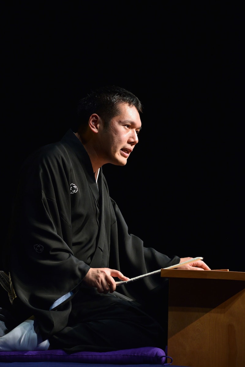 「講談師 神田松之丞 新春連続読み『畔倉重四郎』完全通し公演」より。（撮影：橘蓮二、提供：あうるすぽっと）