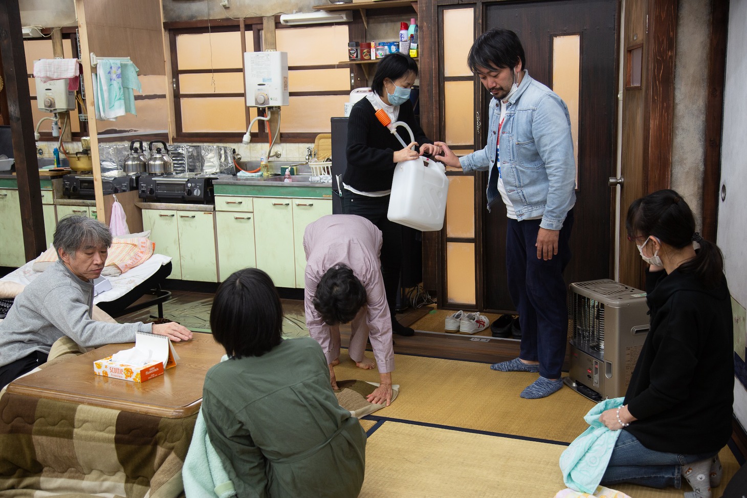 AUBADE HALL Produce タニノクロウ×オール富山「笑顔の砦 '20帰郷」稽古の様子。（撮影：六渡達朗）