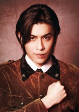 神永圭佑扮する陪審員7。