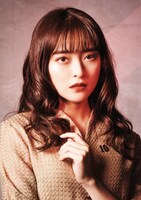 斉藤瑞季扮する陪審員10。