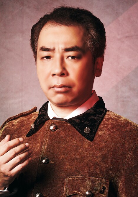 佐久間祐人扮する陪審員3。