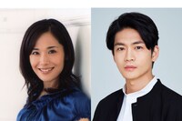 左から富田靖子、松下洸平。