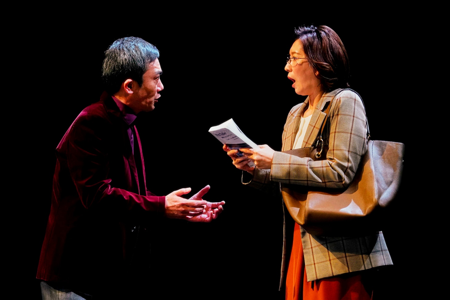 「現代能楽集X『幸福論』～能『道成寺』『隅田川』より」の様子。（撮影：細野晋司）