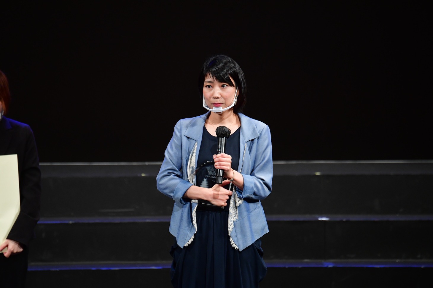 ベスト脚本賞を受賞したばぶれるりぐる・竹田モモコ。