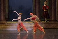 「くるみ割り人形」より。（撮影：鹿摩隆司）