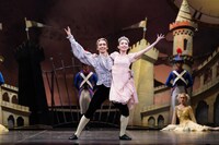 Tetsuya Kumakawa K-BALLET COMPANY WINTER 2020「くるみ割り人形」より。（撮影：Hidemi Seto）