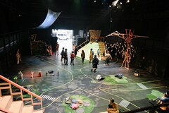 吉祥寺シアターに公園出現 かえるp Pap Pa La Park が 開園 公演レポート コメントあり ステージナタリー
