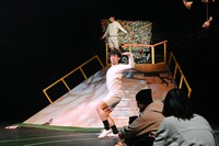 吉祥寺ダンス LAB. vol.3「PAP PA-LA PARK / ぱっぱらぱーく」より。（撮影：金子愛帆）