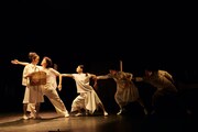 KAAT DANCE SERIES 2020「Knife」より。(撮影:鈴木穣蔵)