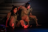 伊藤まこと・甲斐ひろなのパフォーマンス。（Photo by bozzo）