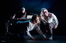 岡本優・熊谷拓明のパフォーマンス。（Photo by bozzo）