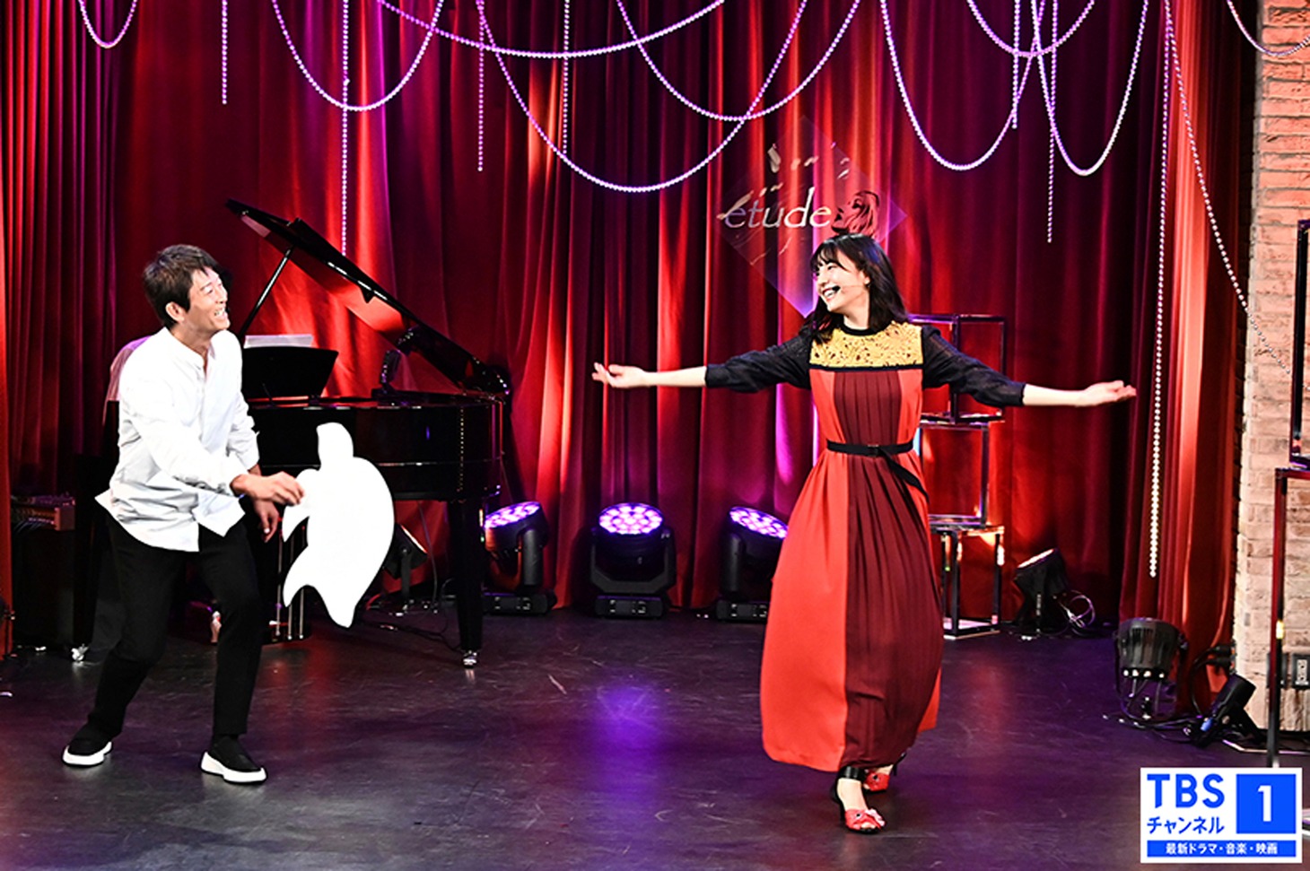 「vol.3 早川聖来（乃木坂46）×寺脇康文＆塚地武雅」より。