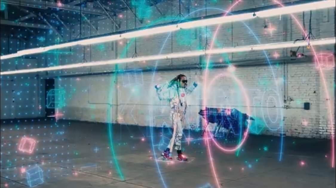 ARダンスパフォーマンスより。