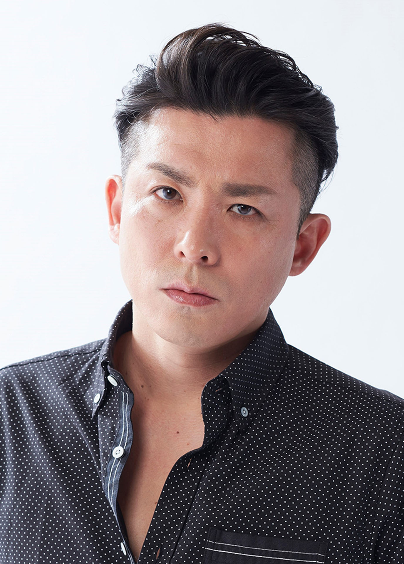 森山栄治