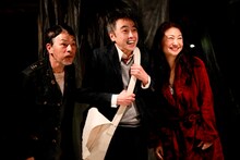 流山児★事務所公演 韓国現代傑作戯曲上演「客たち」稽古場の様子。（撮影：横田敦史）