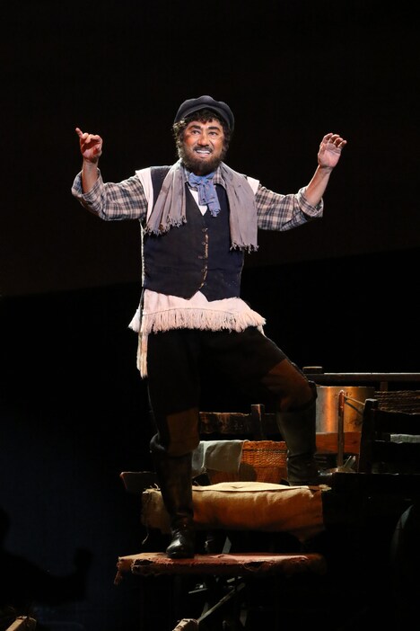 ミュージカル「屋根の上のヴァイオリン弾き」過去公演より。（写真提供：東宝演劇部）