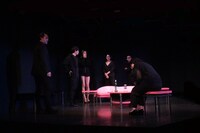 城山羊の会「石橋けいの『あたしに触らないで！』」より。